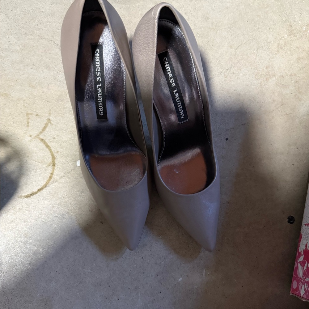 Chinese Laundry Women's Elegant Gray Heels